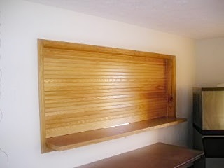 Wooden Rool-Up Wall